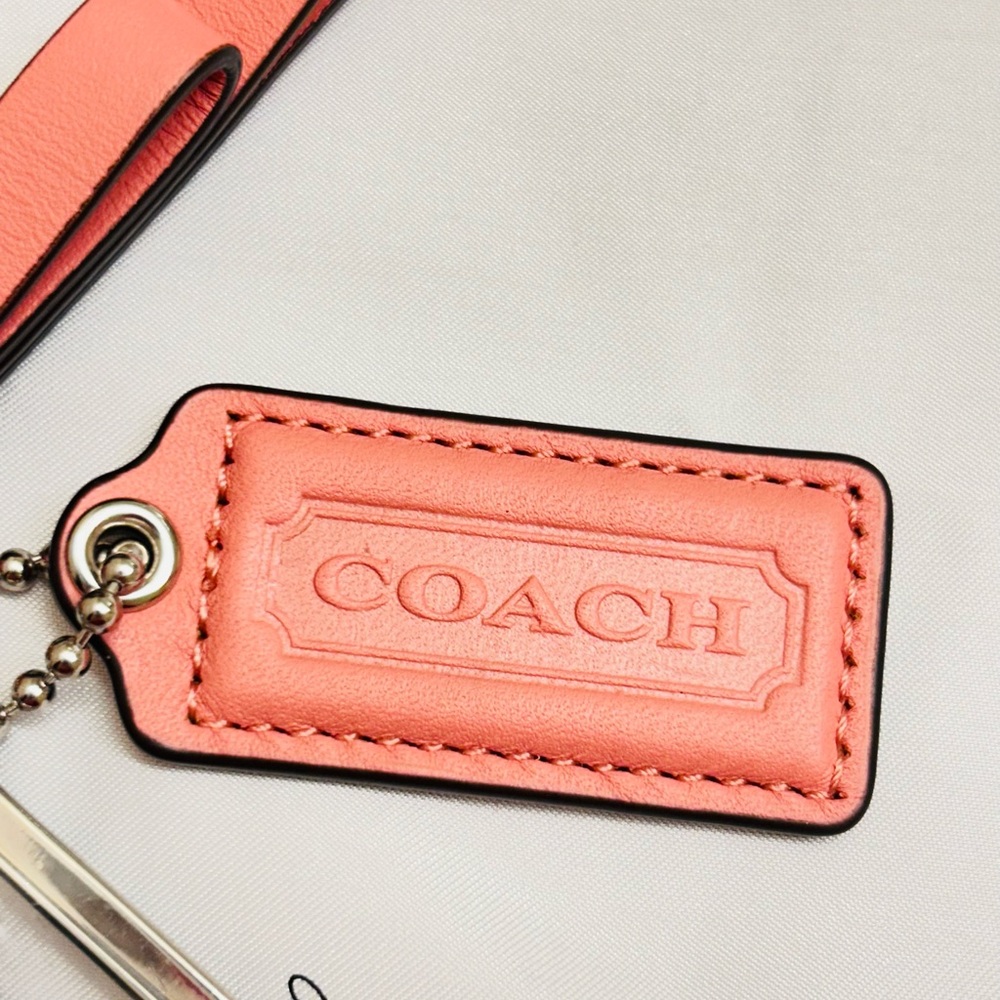 NWOT Coach Signature Tag Keychain/ Bag Charm/ Zipper Pull - Picture 4 of 9